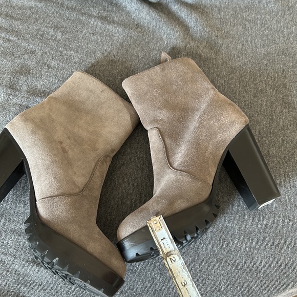 Pre-loved AllSAINTS, Ana Suede blocked heel Ankle booties - Picture 3 of 9